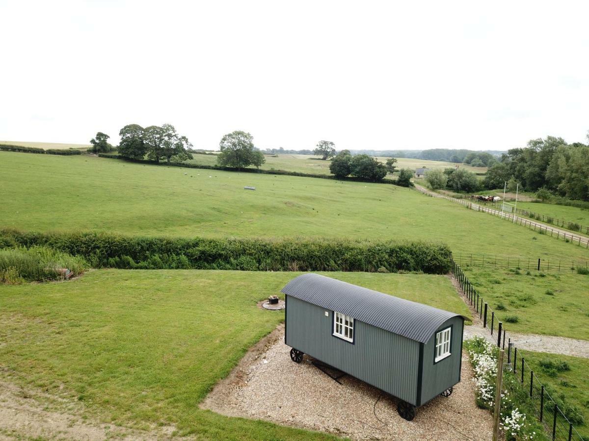Weatherhead Farm Shepherds Hut Villa Buckingham Eksteriør billede